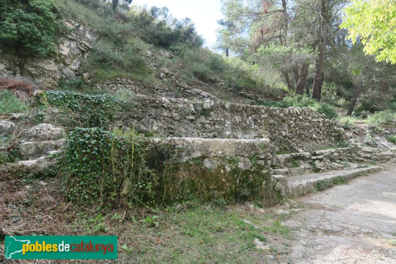 Tivissa - Font de Sant Blai (Foto: Fortià Arquitectes -invarquit.gencat.cat-, 2021) Tivissa - Font de Sant Blai