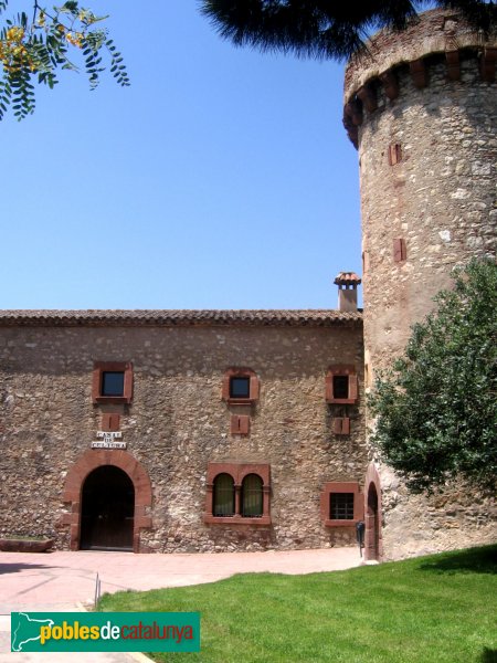 Castelldefels - Can Gomar (Foto: Albert Esteves, 2006) Castelldefels - Can Gomar