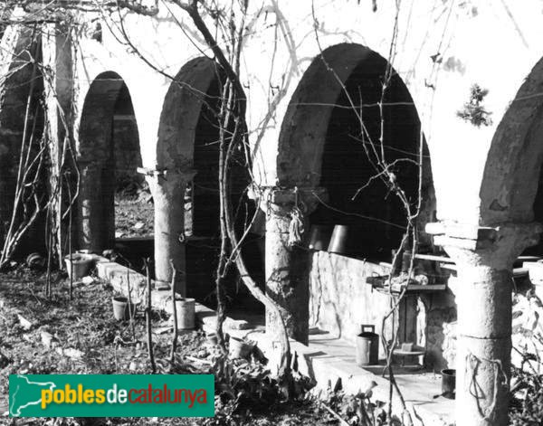 Bordils - Rectoria (Foto: <i>R.M. Castells, M. Casanovas -calaix.gencat.cat-</i>, 1985) Bordils - Rectoria